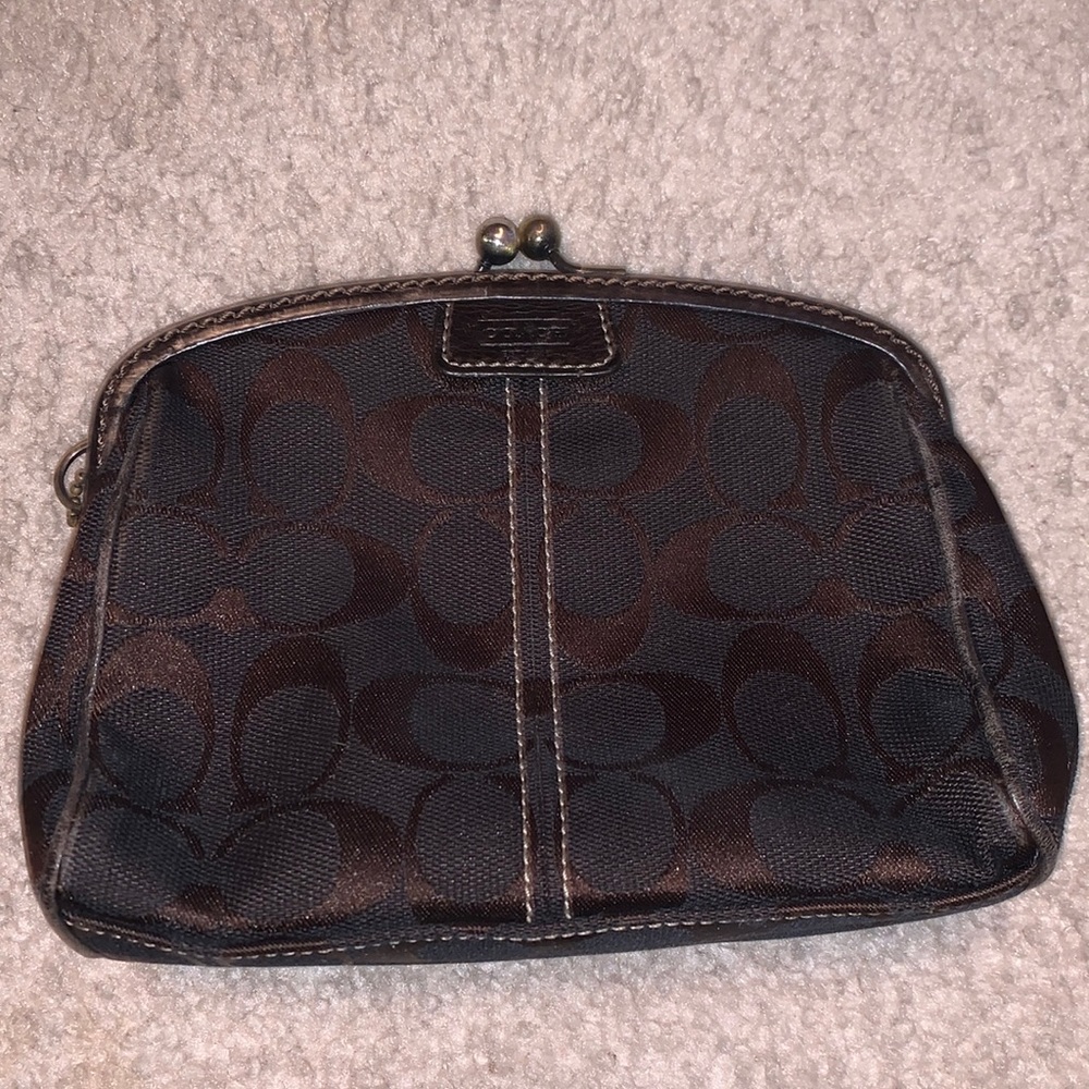 Brown Coach Wallet/Cosmetic bag